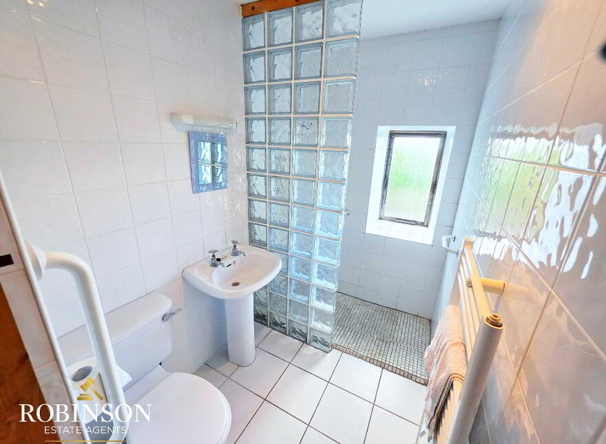 2 Bedroom Cottage, Derryreel, Falcarragh, F92A782