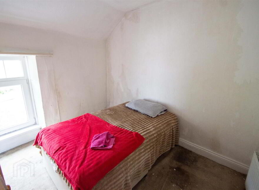 8 Hill Street, Crumlin, BT29 4XG