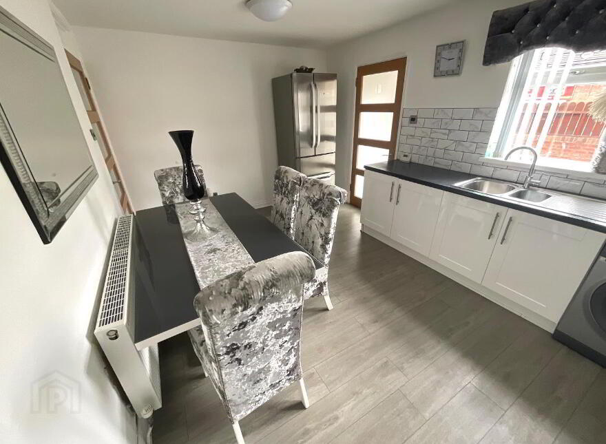 24 Centurion Way, Belfast, BT13 3BA