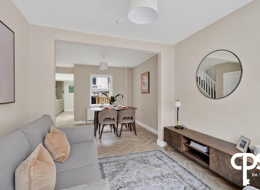53 Meadowbank Place, Belfast, BT9 7FE