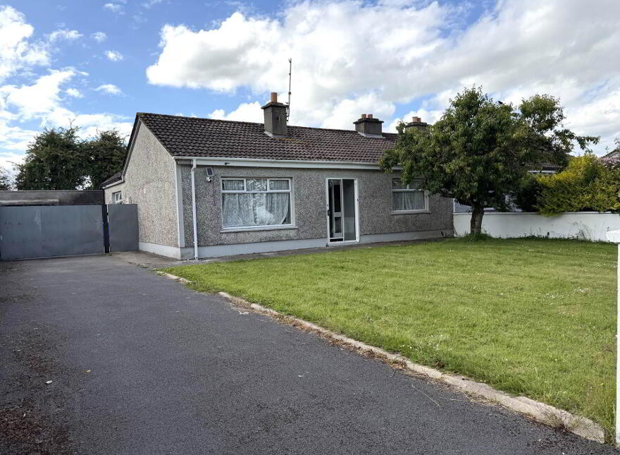 9 Sheehane, Birr Road, Roscrea, E53X820