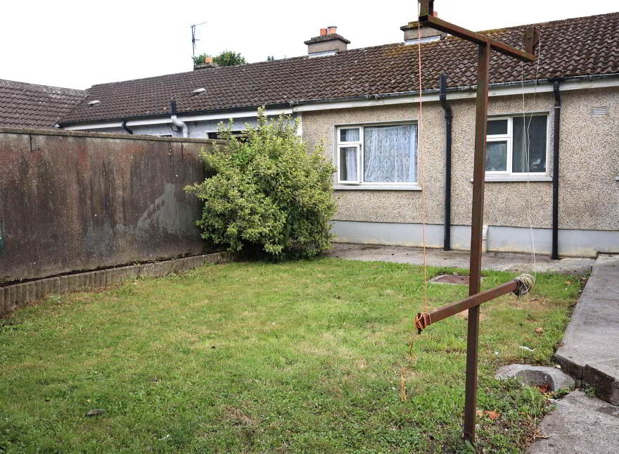 9 Sheehane, Birr Road, Roscrea, E53X820