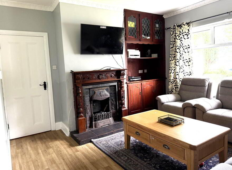 9 Sheehane, Birr Road, Roscrea, E53X820