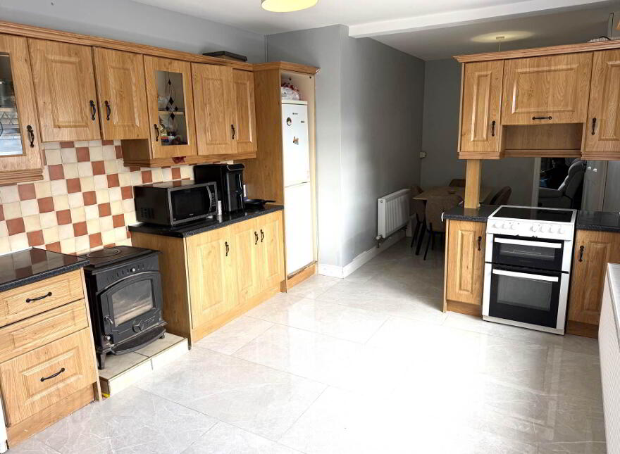 9 Sheehane, Birr Road, Roscrea, E53X820