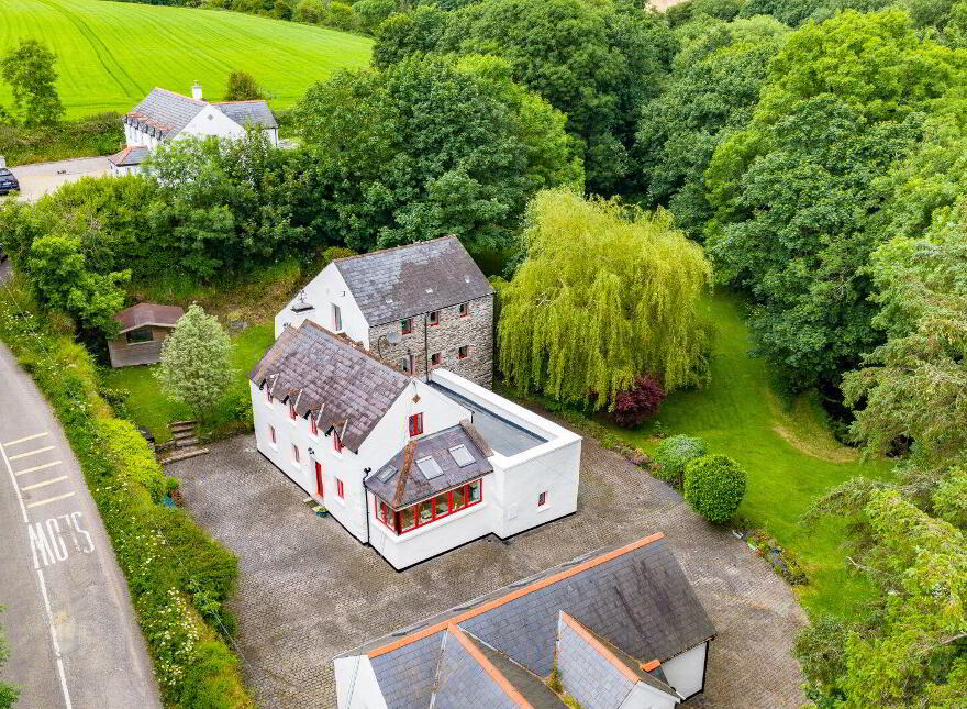 The Mill, Ballinluig West, Ballyfeard, P17KR40