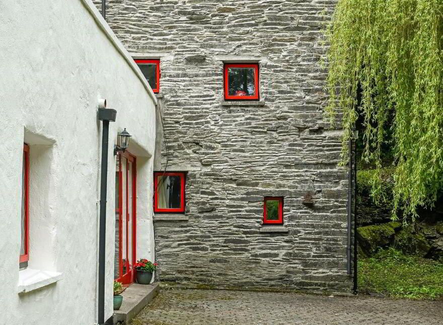 The Mill, Ballinluig West, Ballyfeard, P17KR40