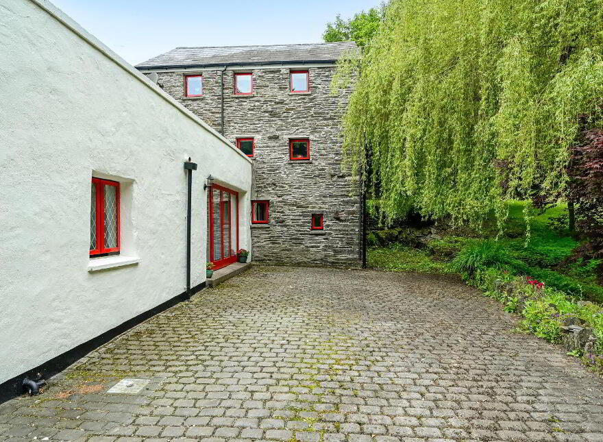 The Mill, Ballinluig West, Ballyfeard, P17KR40