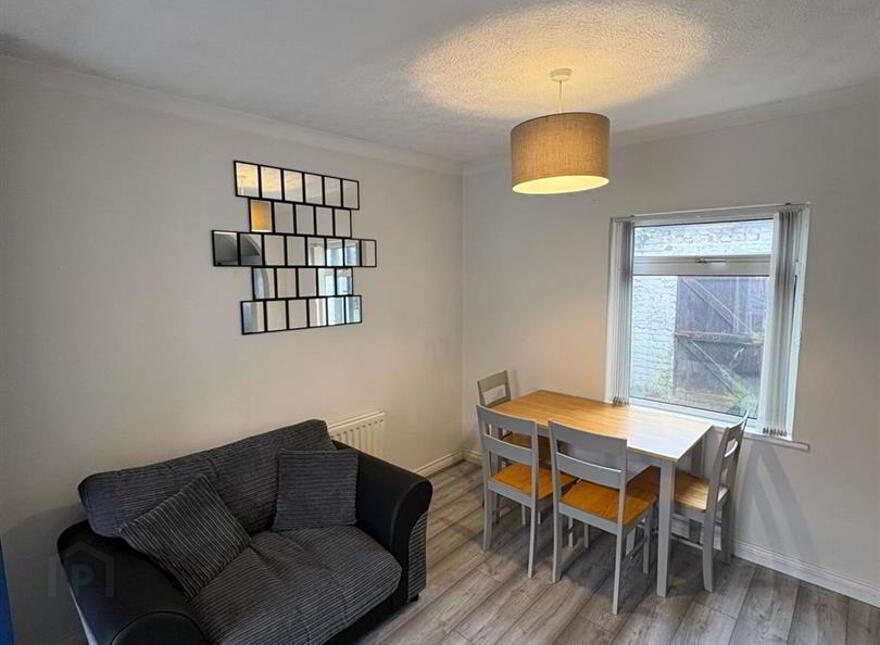 47 Sandbrook Park, Belfast, BT4 1NL