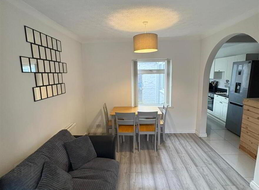 47 Sandbrook Park, Belfast, BT4 1NL