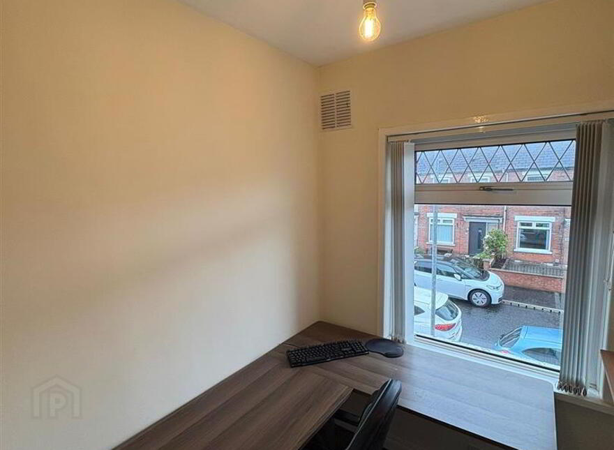 47 Sandbrook Park, Belfast, BT4 1NL
