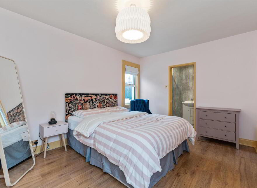 37 High Street, Donaghadee, BT21 0AQ