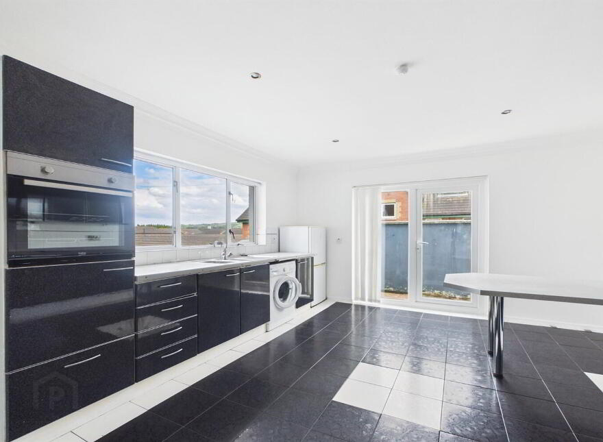 225A Beersbridge Road, Belfast, BT5 4RS