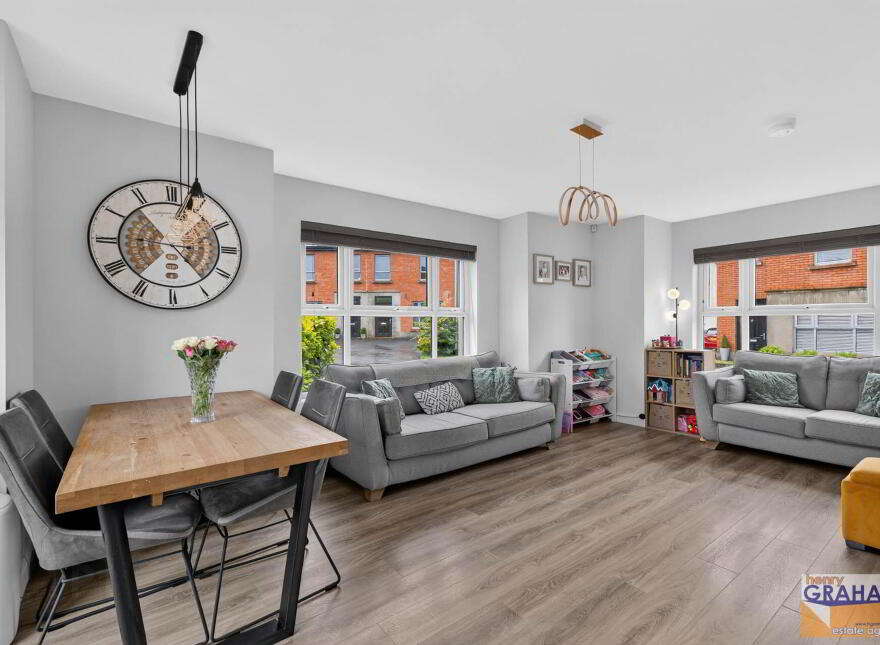 8 Postmasters Walk, Ravernet, Lisburn, BT27 5WS