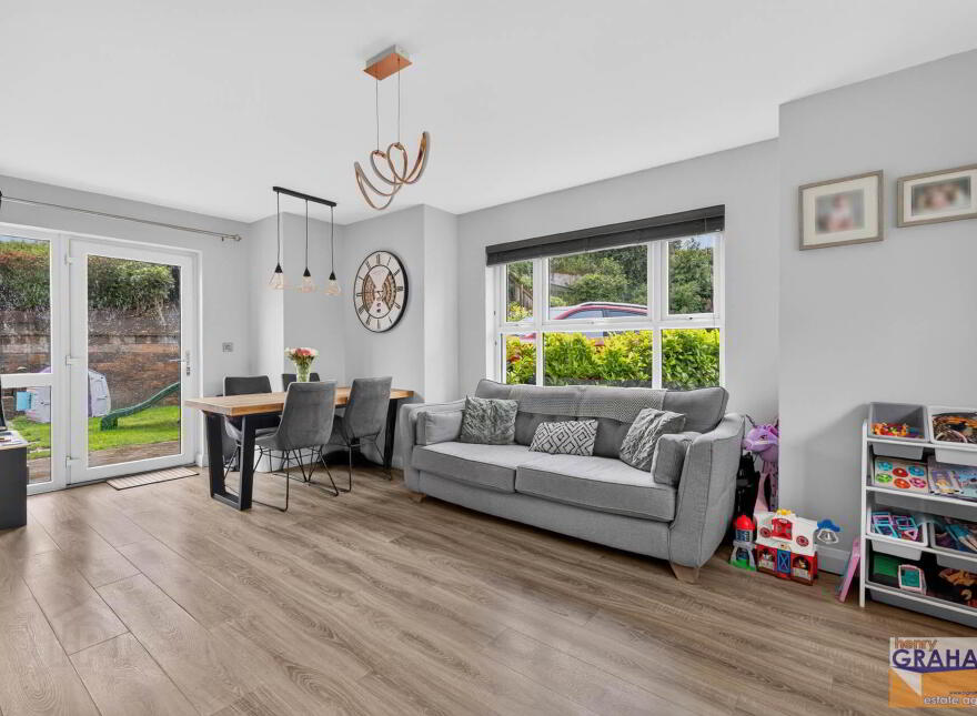 8 Postmasters Walk, Ravernet, Lisburn, BT27 5WS