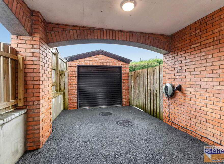 8 Postmasters Walk, Ravernet, Lisburn, BT27 5WS