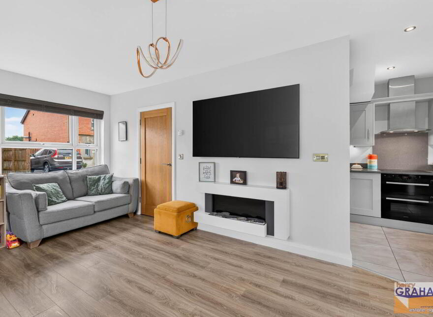 8 Postmasters Walk, Ravernet, Lisburn, BT27 5WS