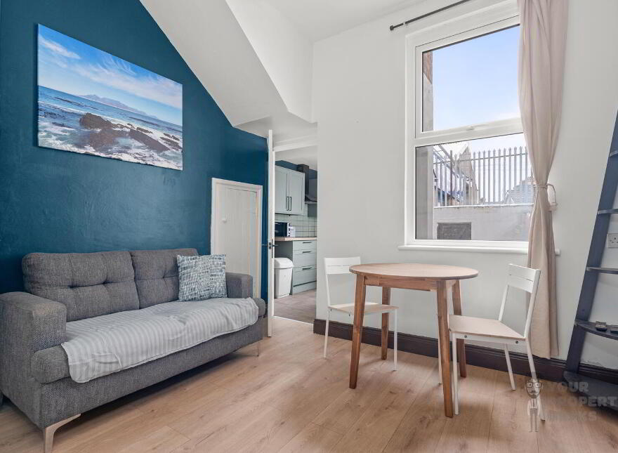 Room 2, 5 Willowbank Gardens, Belfast, BT15 5AH