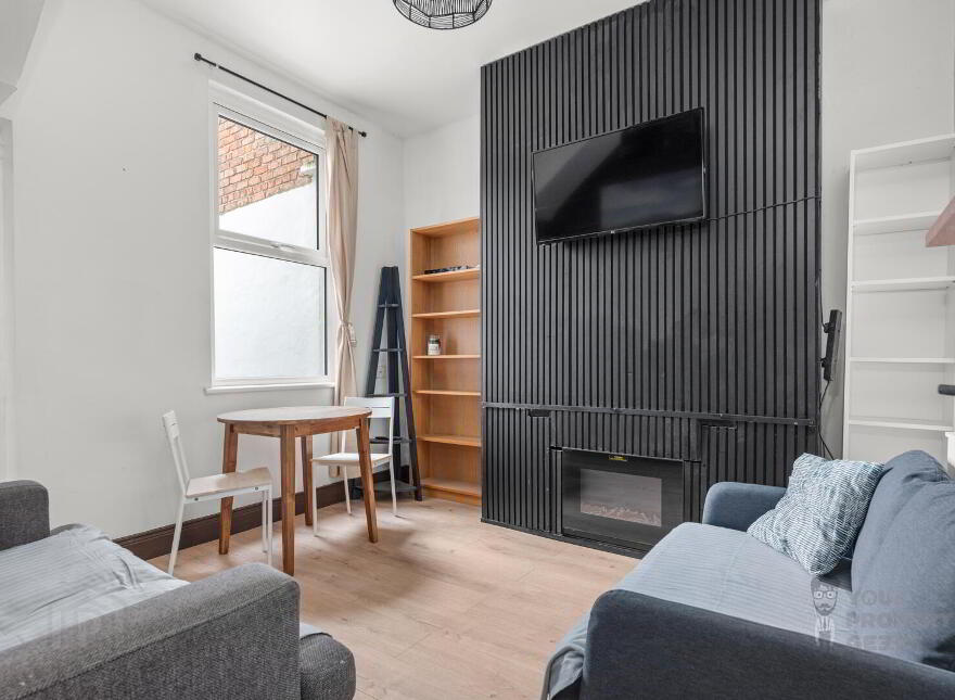 Room 2, 5 Willowbank Gardens, Belfast, BT15 5AH