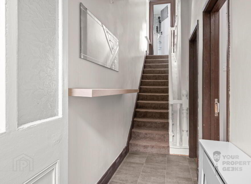 Room 2, 5 Willowbank Gardens, Belfast, BT15 5AH