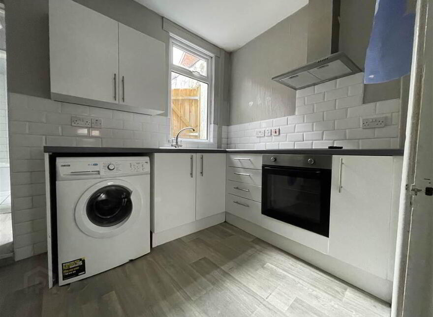1 Fort Street, Belfast, BT12 7BH