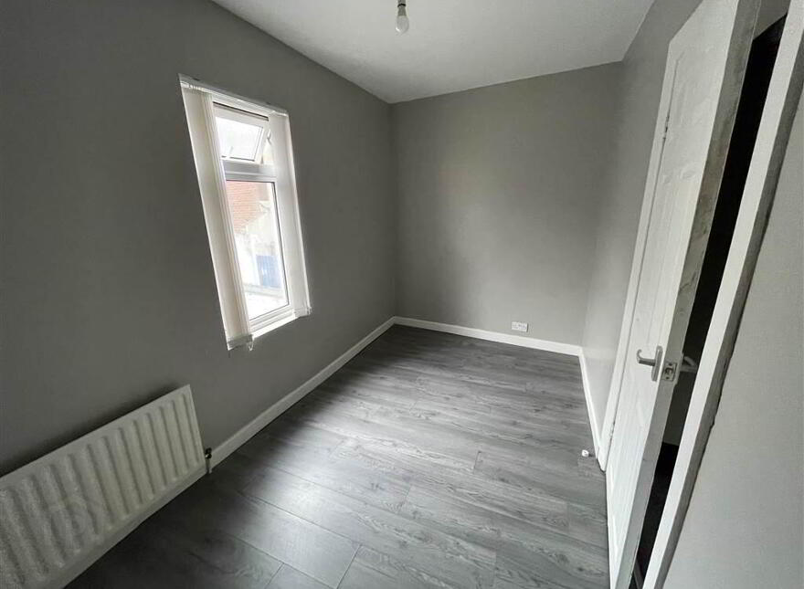 1 Fort Street, Belfast, BT12 7BH