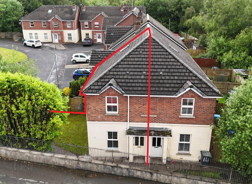 13 Lisnagort Court, Omagh, BT79 7FF