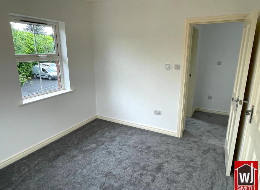 13 Lisnagort Court, Omagh, BT79 7FF