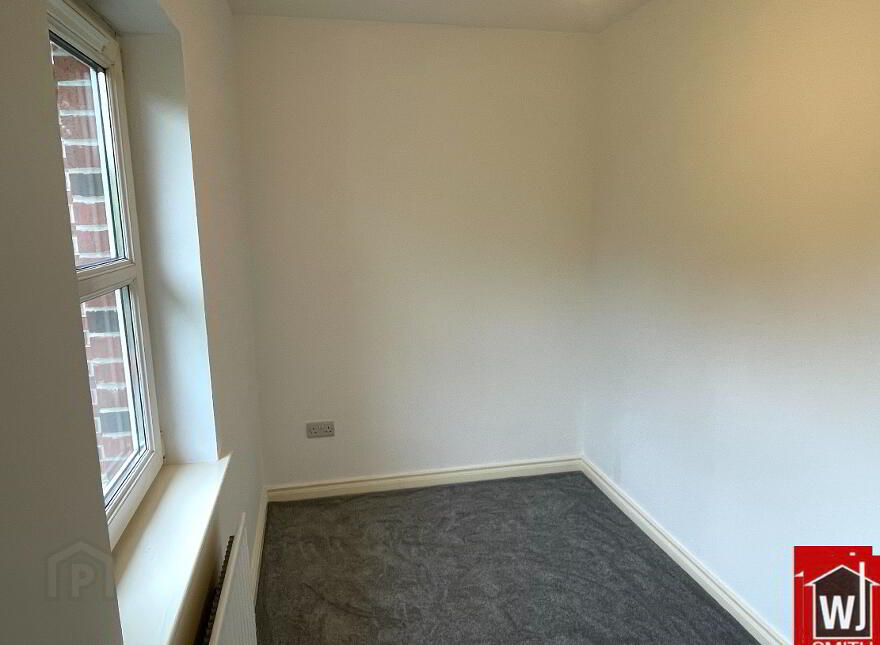 13 Lisnagort Court, Omagh, BT79 7FF