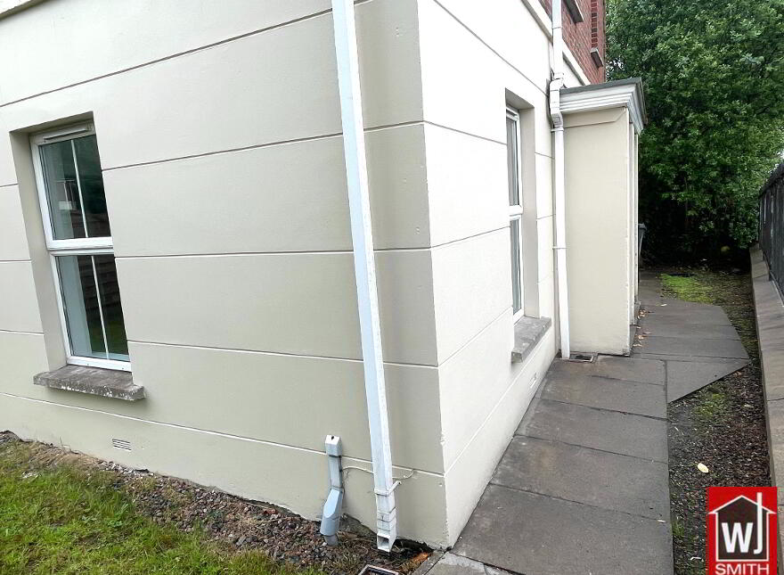 13 Lisnagort Court, Omagh, BT79 7FF