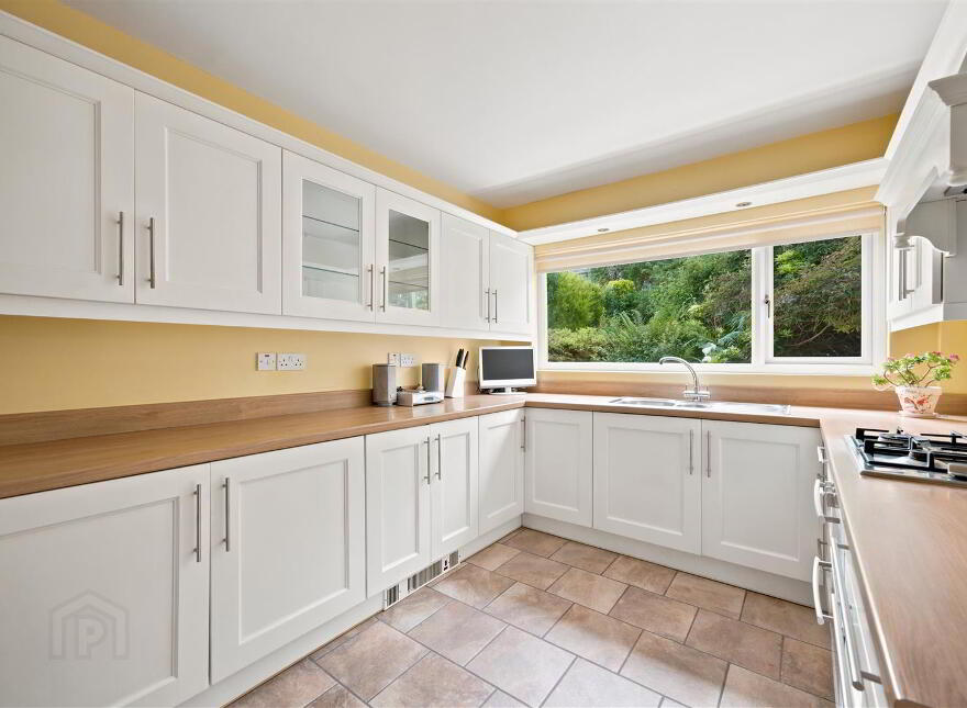24 Roddens Park, Belfast, BT5 7JG