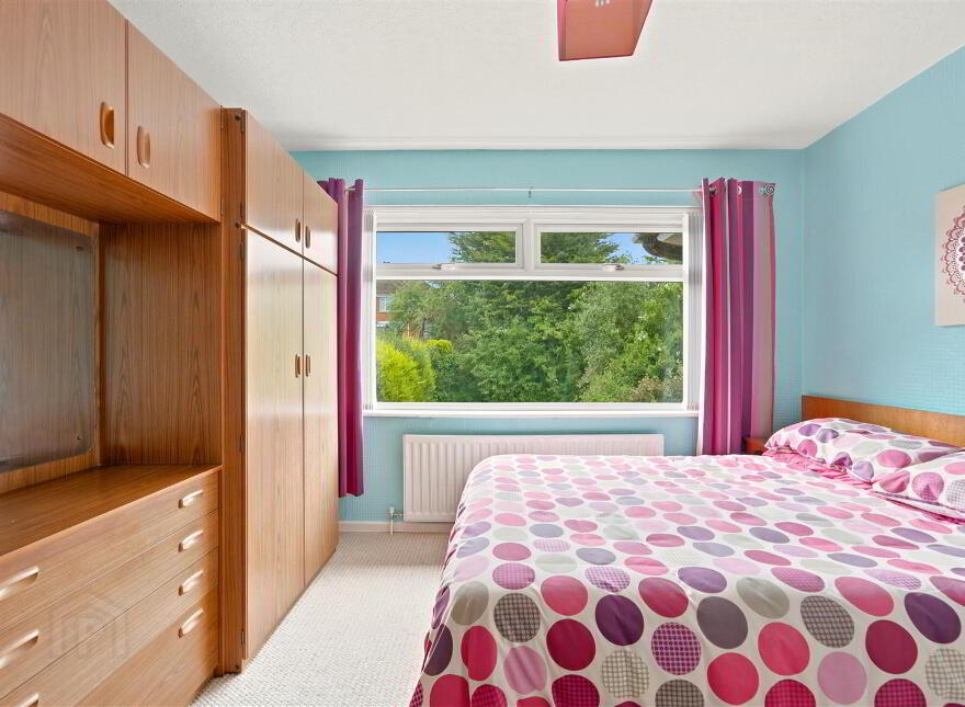 24 Roddens Park, Belfast, BT5 7JG