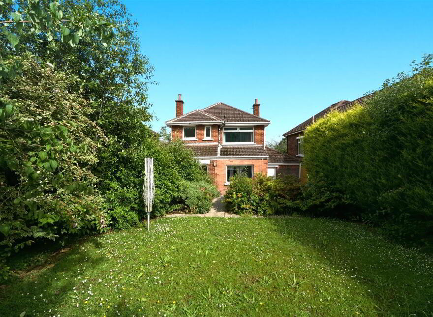24 Roddens Park, Belfast, BT5 7JG