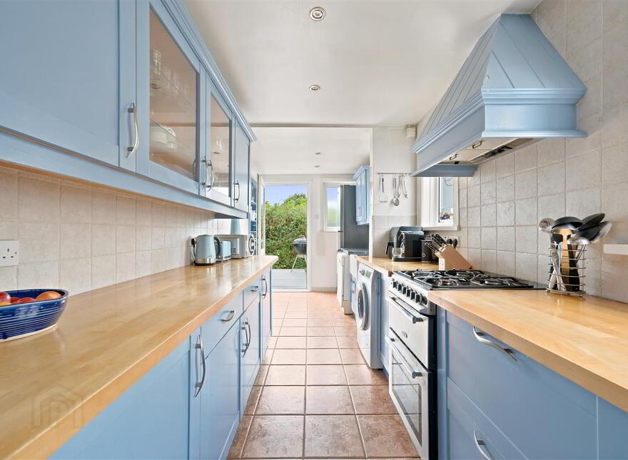 3 Thornhill Park, Belfast, BT5 7AR