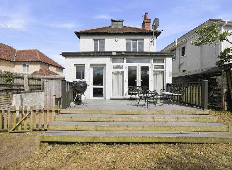 3 Thornhill Park, Belfast, BT5 7AR