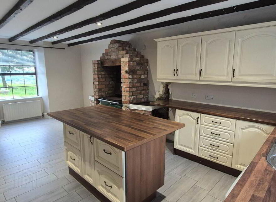 4 Upper Killea Road, Derry, BT48 9XS