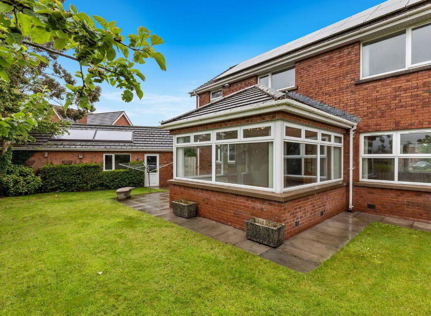 76 Ballycrochan Avenue, Bangor, BT19 7LA