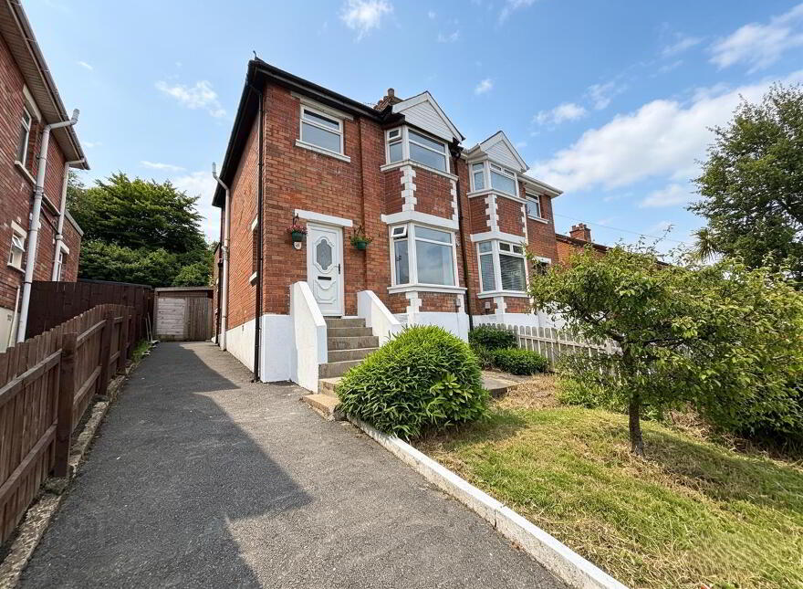 80 Carrs Glen Park, Belfast, BT14 8HF