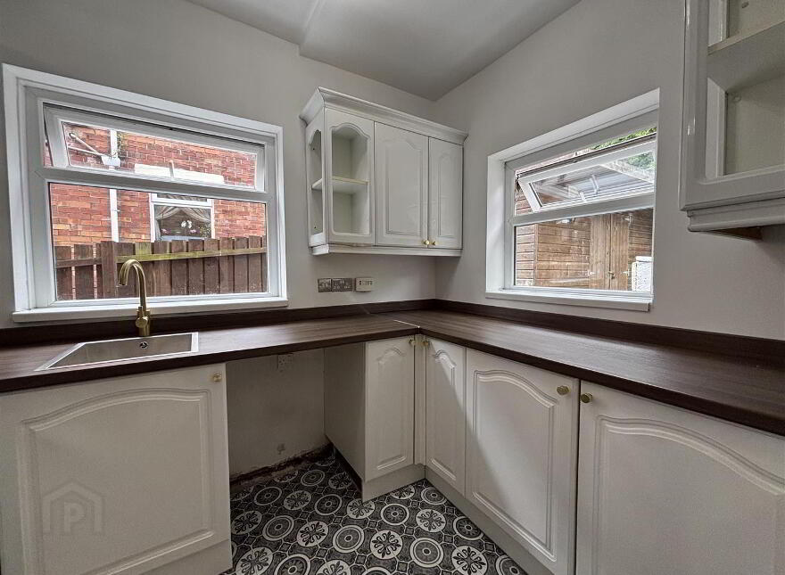 80 Carrs Glen Park, Belfast, BT14 8HF