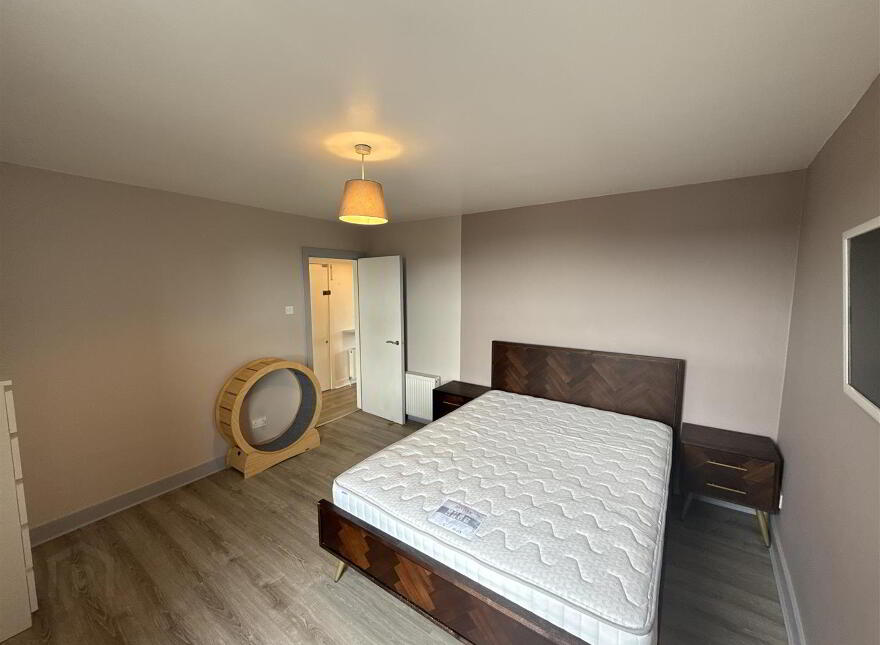 Flat 5, 8 Cliftonville Avenue, Belfast, BT14 6BX