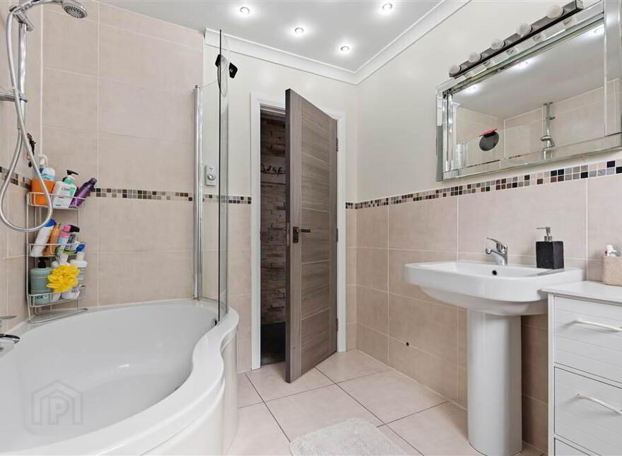 25 Mansefield Heights, Portglenone, BT44 8JR