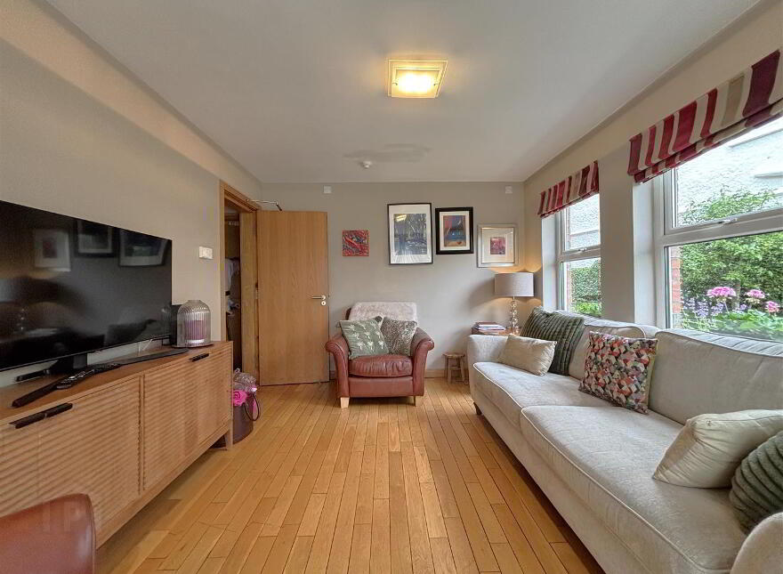 Somerton House, 22 Lansdowne Road, Belfast, BT15 4DB