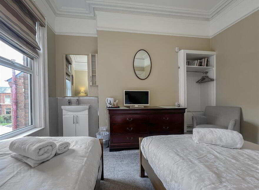 Somerton House, 22 Lansdowne Road, Belfast, BT15 4DB