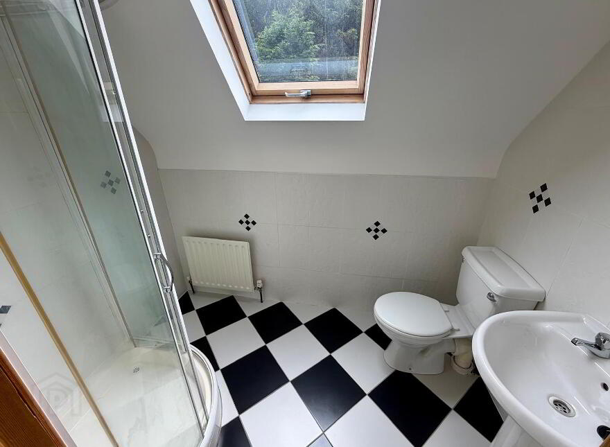 12 Castleburn, Ballymote, F56X093