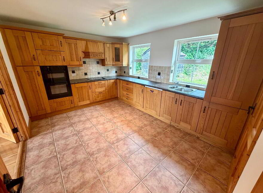 12 Castleburn, Ballymote, F56X093