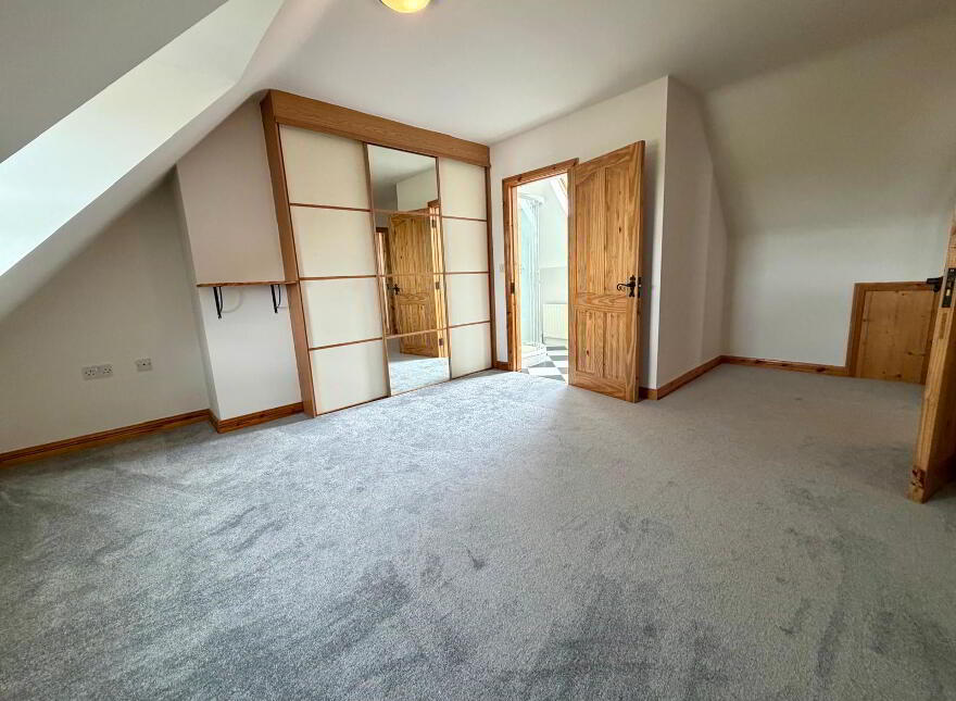 12 Castleburn, Ballymote, F56X093