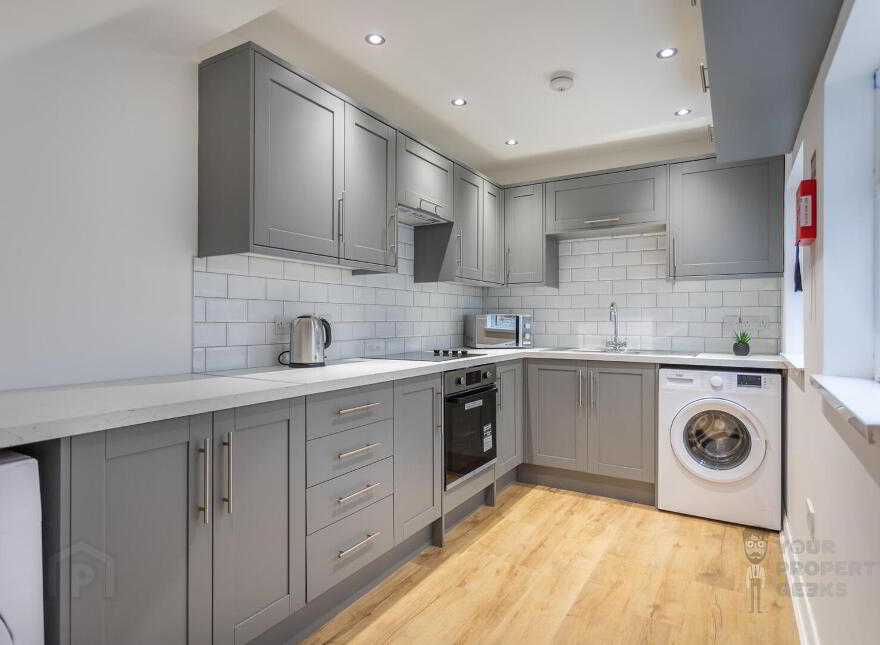 Room 3, 787 Crumlin Road, Belfast, BT14 8AA