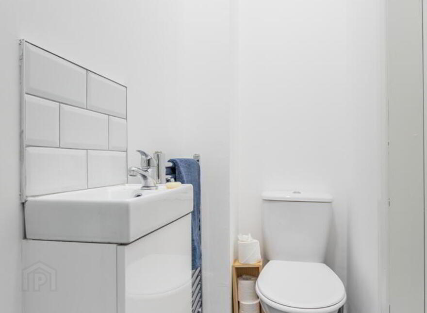 Room 3, 787 Crumlin Road, Belfast, BT14 8AA