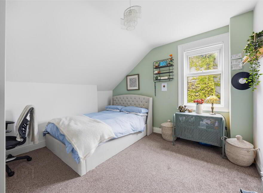 376 Cregagh Road, Upper Knockbreda, Belfast, BT6 9EY