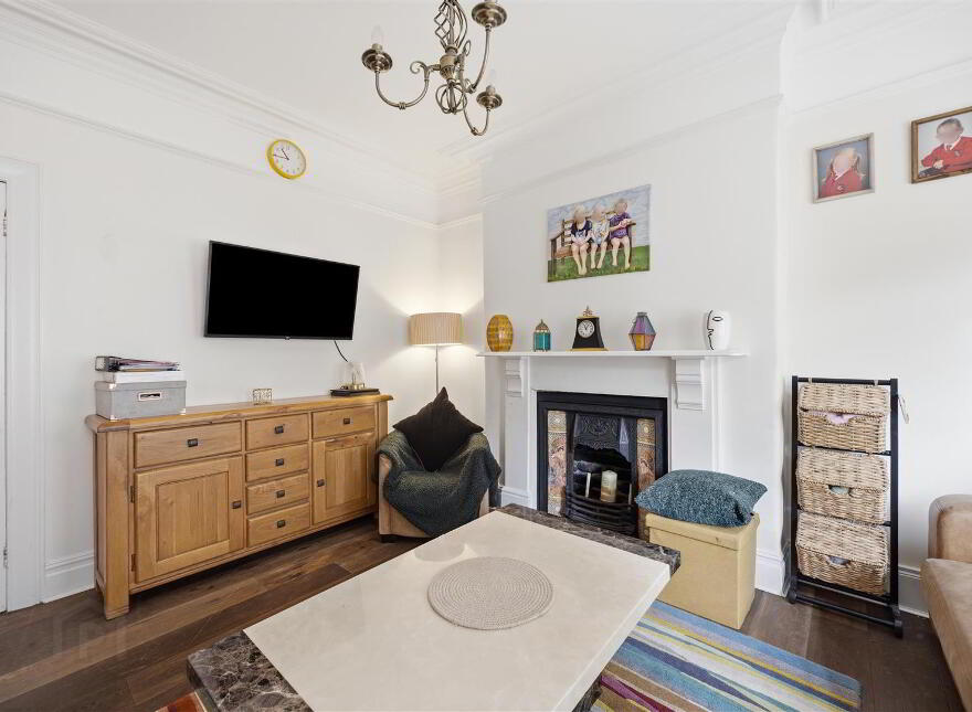 376 Cregagh Road, Upper Knockbreda, Belfast, BT6 9EY