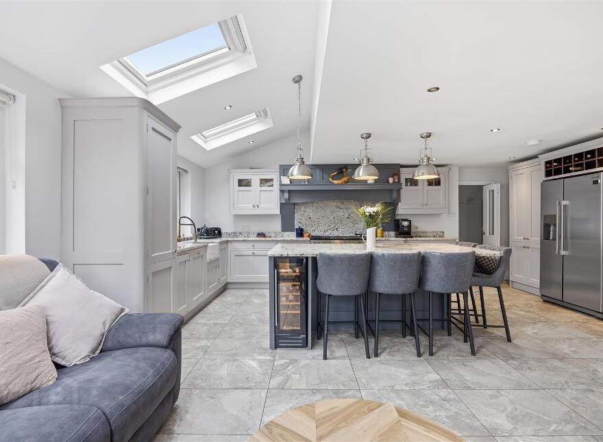 376 Cregagh Road, Upper Knockbreda, Belfast, BT6 9EY